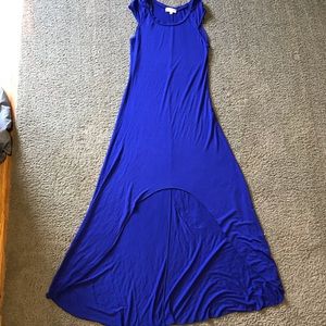 Lulu’s blue high-low dress
